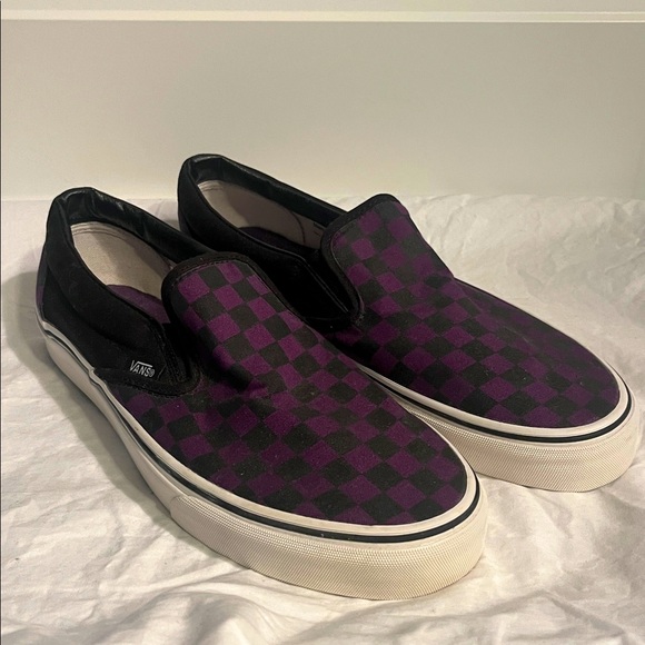 New Men’s Purple & Black Checkered VANS Size 10 check slip on skate off the wall - Picture 1 of 8